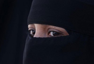  سريلانكا تحظر النقاب في الأماكن العامة بعد الهجمات