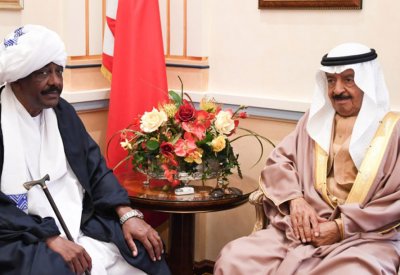 سمو رئيس الوزراء يؤكد حرص البحرين على أمن واستقرار السودان