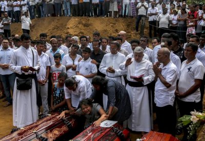 بعد مجزرة العيد.. لا "نقاب" في سريلانكا