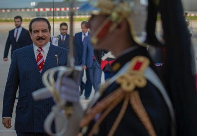 جلالة الملك المفدى يصل الجمهورية الفرنسية الصديقة