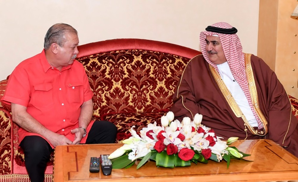 سلطان وحاكم ولاية إقليم جاهور يغادر البلاد بعد حضوره سباق جائزة البحرين الكبرى للفورملا 1