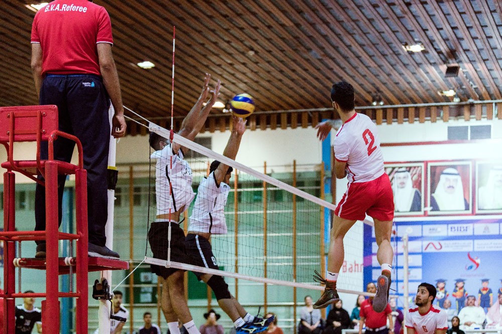 نهائي ملتهب في الدوري الوطني للجامعات للكرة الطائرة
