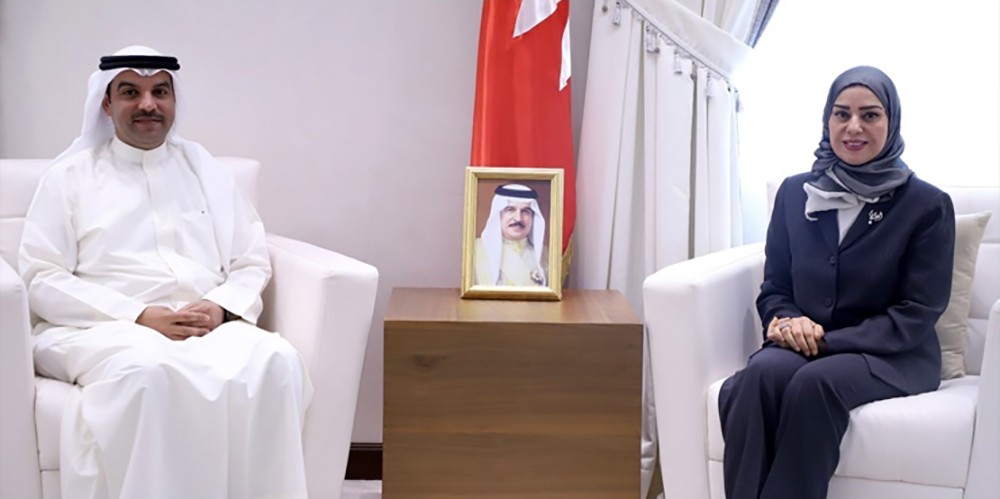 زينل: تعزيز التعاون بين السلطتين لإبراز الإنجازات البحرينية الرائدة