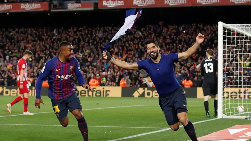 سواريز: برشلونة اقترب من تحقيق لقب الدوري