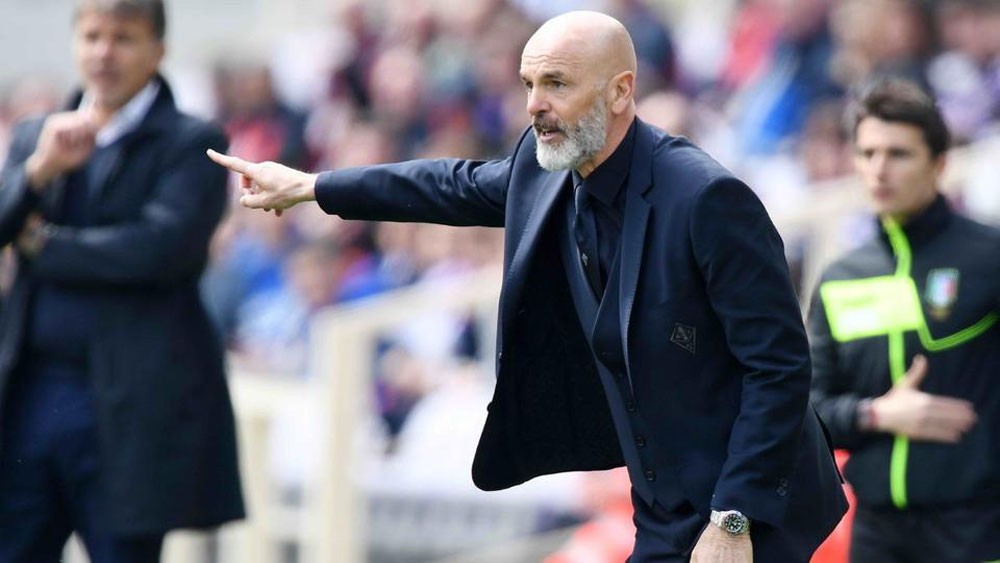بيولي.. "شككوا في قدراته" فاستقال من تدريب فيورنتينا