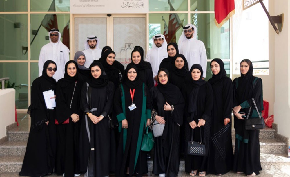 أمانة النواب تستقبل وفداً من القضاء العسكري وطلبة مدارس الايمان
