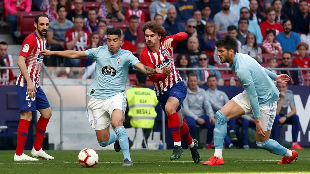 أتلتيكو مدريد يهزم سلتا ويقلص الفارق مع برشلونة