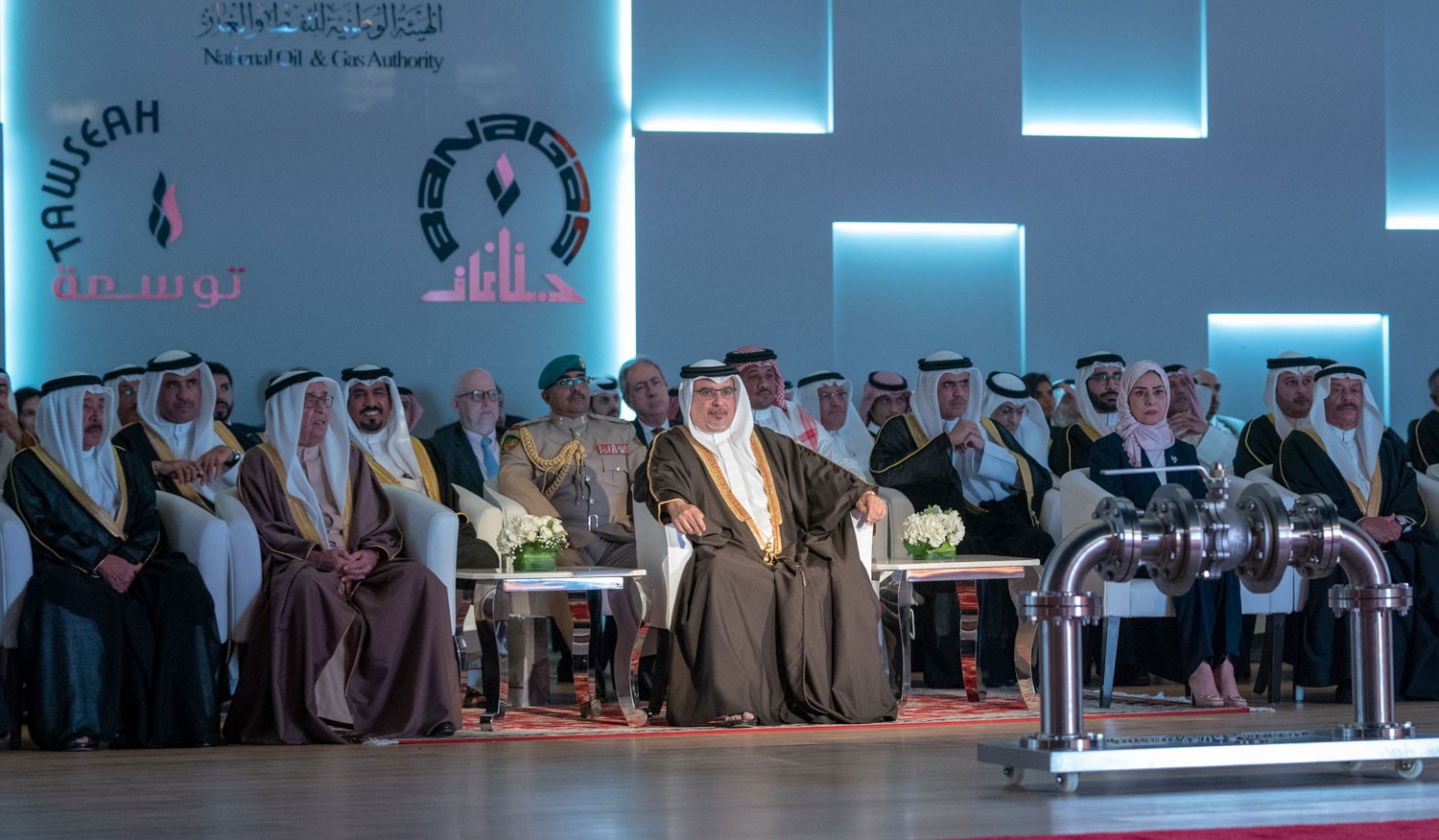 سمو ولي العهد يدشن مشروع مصنع الغاز الثالث بحقل البحرين