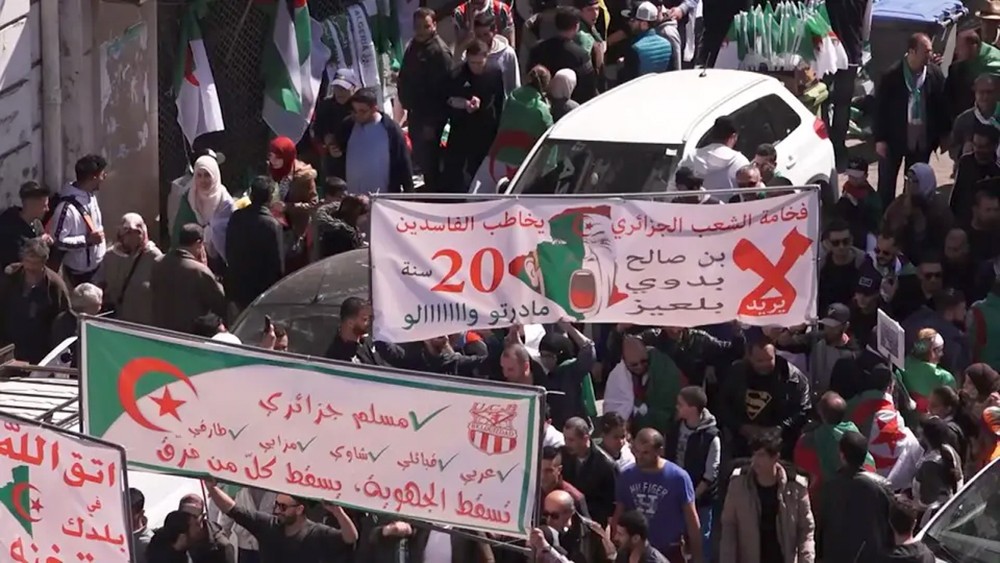 الجزائر.. رؤساء بلديات يرفضون تنظيم الانتخابات الرئاسية
