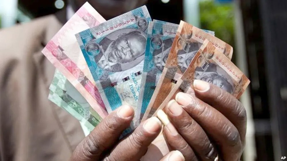 المجلس الانتقالي السوداني يأمر "المركزي" بحجز أموال مشبوهة