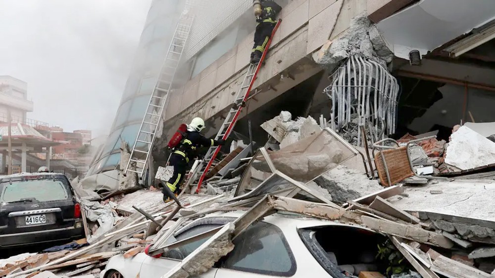 زلزال بقوة 6.4 يضرب تايوان ويهز مباني العاصمة