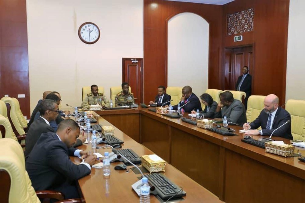 "الانتقالي" السوداني: التغيير انحياز للشعب وليس انقلابا