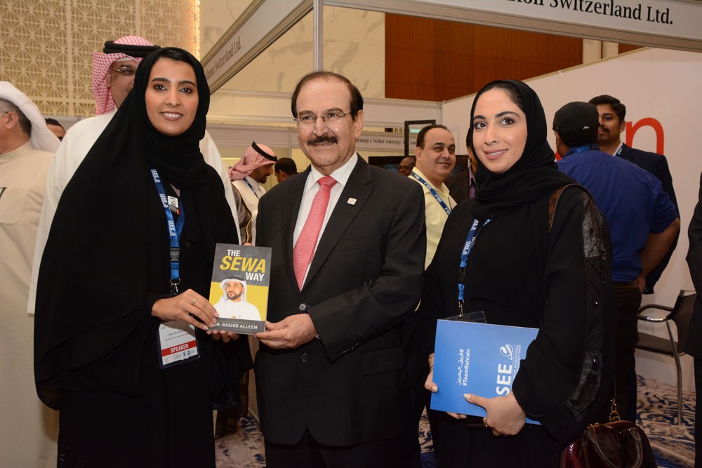 ميرزا يثني على مشاركة هيئة كهرباء الشارقة في ملتقى الطاقة المستدامة
