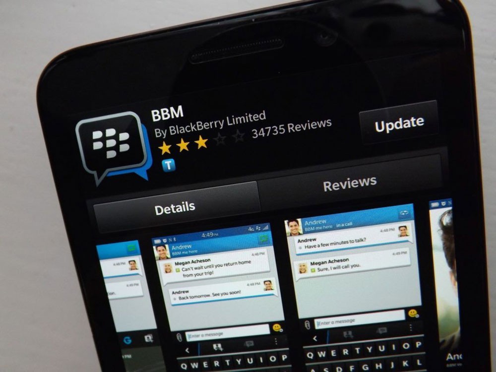 "بلاك بيري" توقف تطبيق التراسل الشهير "BBM"