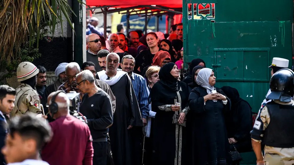 وسط تشديد أمني ..61 مليون مصري يصوتون على تعديل الدستور