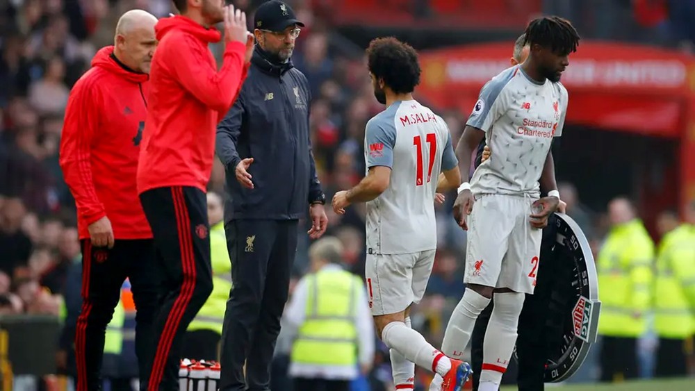 صلاح يغيب عن قائمة "الأفضل" في الدوري الإنجليزي