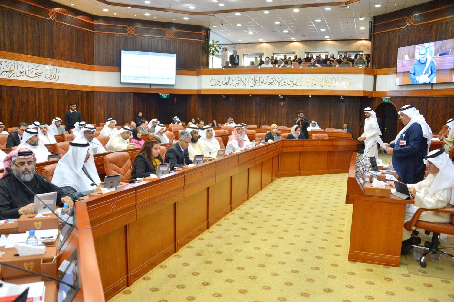 النواب المستجوبين: استجواب وزيرة الصحة غير كيدي ويرسخ حقنا المشروع