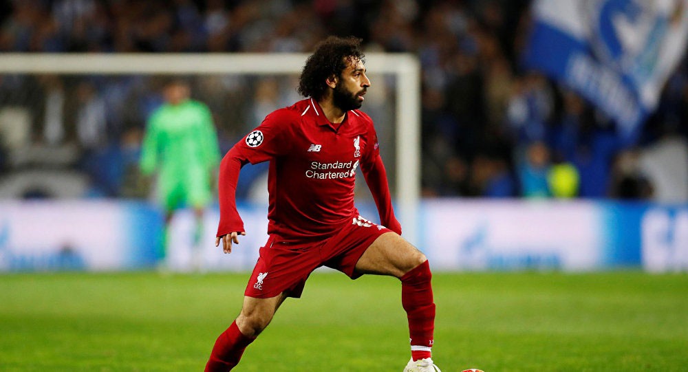 نجم برشلونة يرشح محمد صلاح لخلافة ميسي ورونالدو