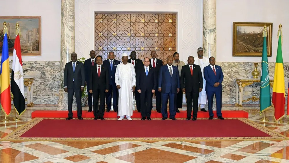 مصر.. قمة إفريقيا تطالب بوقف النار في ليبيا