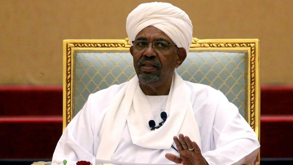 لماذا تخلى إخوان السودان عن البشير؟ الإجابة بمصر وتونس