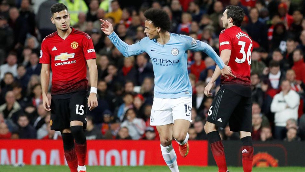 سيتي يحسم ديربي مانشستر ويعتلي صدارة الدوري الإنجليزي