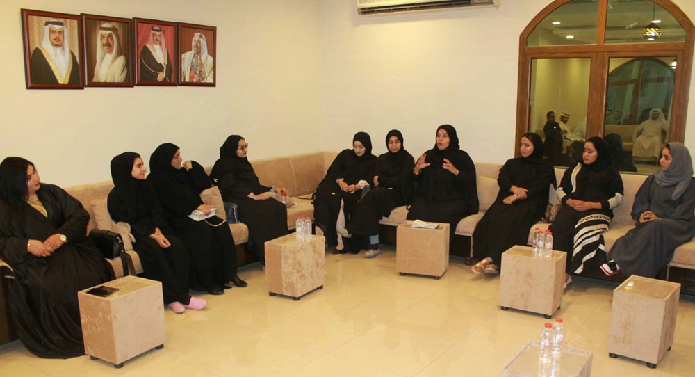 ذخر البحرين تناقش أسباب نجاح العلاقة الزوجية