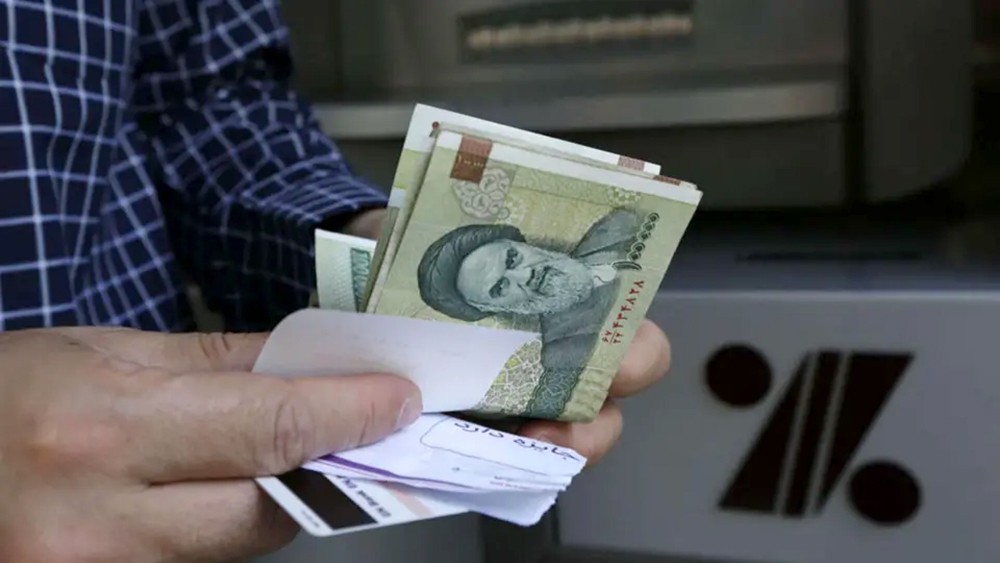 IMF: التضخم في إيران قد يصل 40% هذا العام