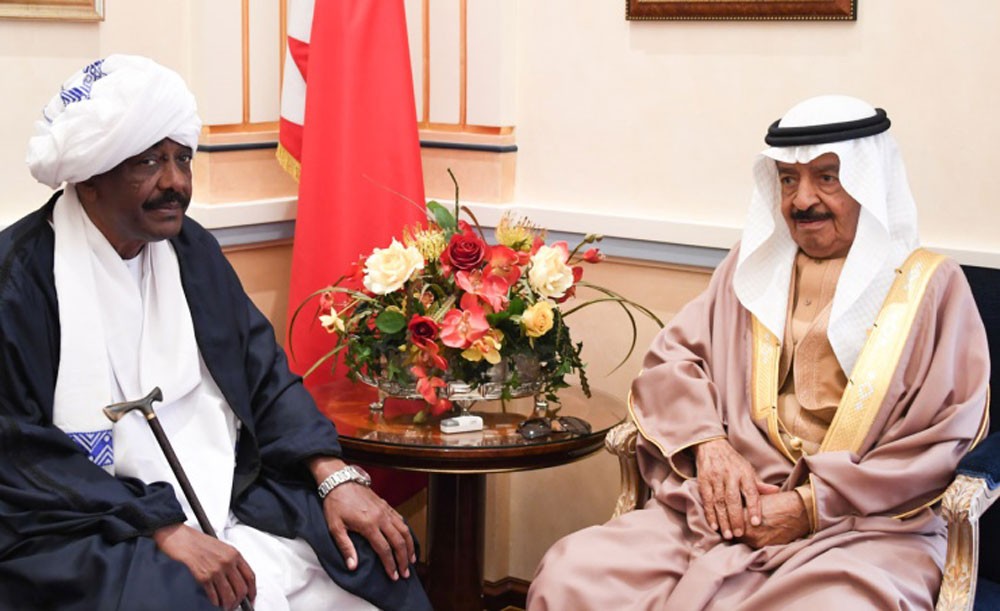 سمو رئيس الوزراء يؤكد حرص البحرين على أمن واستقرار السودان