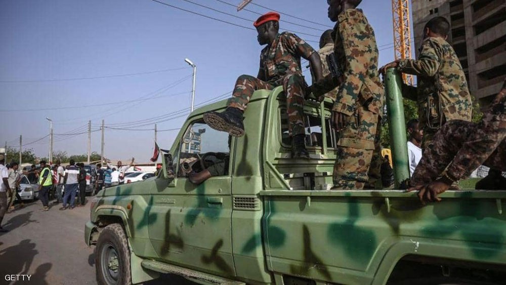  تجمع المهنيين السودانيين: الجيش يحاول فض الاعتصام
