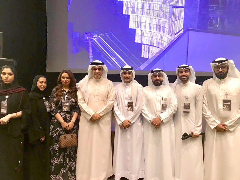 إعلاميو جامعة البحرين يشاركون في ملتقى الإعلام العربي بالكويت