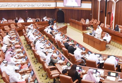 3 وزراء يجيبون شفاهة على 4 أسئلة برلمانية لم يردوا عليها كتابيا