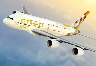"الاتحاد للطيران" ترفع عدد رحلاتها إلى لندن في الصيف
