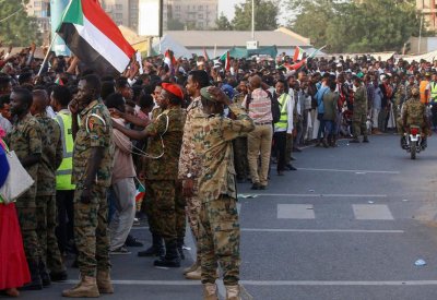المجلس الانتقالي السوداني يدعو ممثلي الحراك الشعبي لاجتماع