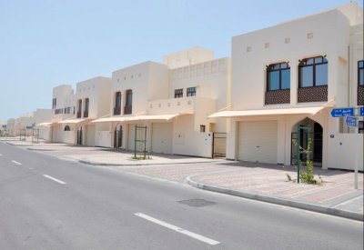 "الاسكان": السماح بإجراء الإضافات فور الاستلام وخيار معتمد للمظلات الخارجية