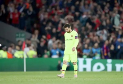 بالوتيلي يدافع عن ميسي ورونالدو بعد إخفاقهما الأوروبي