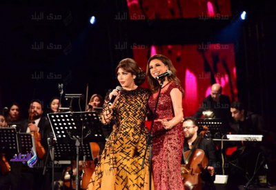 جمهور ومتابعي الفنانة أنغام يردون على اصالة