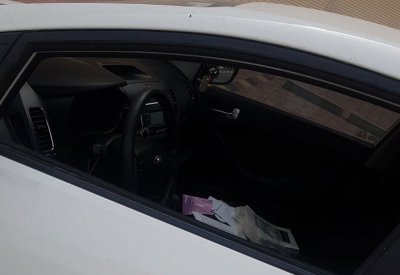 طالبة طب تتعرّض لتكسير سيارتها بالدمام