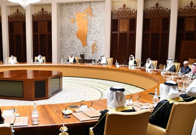 العاهل: سياسات غير مسؤولة تستهدف بعض دول التعاون وتهدد إمدادات النفط العالمية