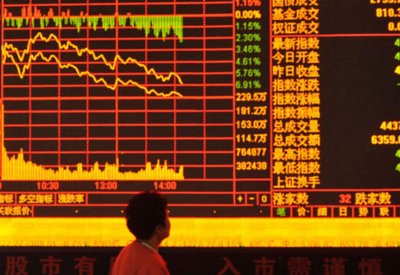 DowJones يسجل رابع أسبوع من الخسائر والنفط يرتفع