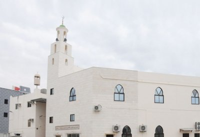 رئيس مجلس الأوقاف السنية يفتتح جامع سمو الشيخ خالد بن محمد