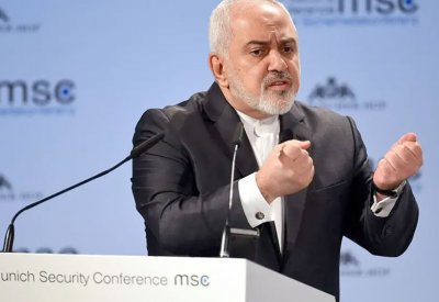 ظريف: ترمب يأمل بتحقيق ما فشل به الإسكندر الأكبر!