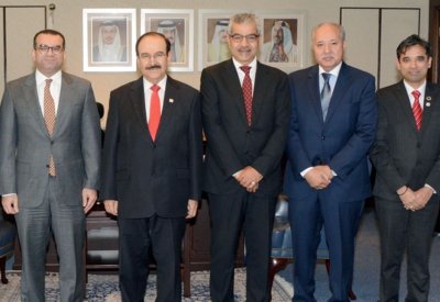 وزير الكهرباء والماء يبحث مع شركة البحرين للتسهيلات التجارية حلول تمويل مشاريع الطاقة الشمسية