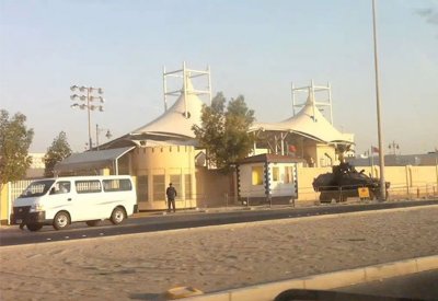 الحبس سنة لخليجي اعتدى على شرطيين في الحوض الجاف وأهانهما