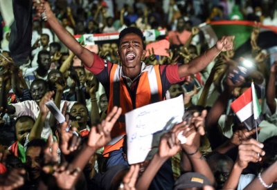 السودان.. سلسلة احتجاجات جديدة غداً للضغط على "العسكري الانتقالي"