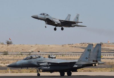 طيران التحالف يستهدف تعزيزات ميليشيات الحوثي في حجة