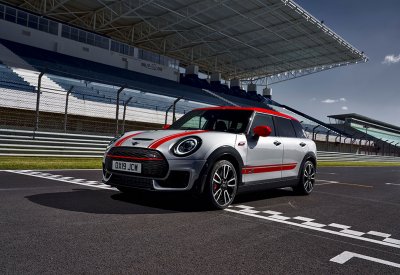 MINI تكشف الستار عن أحدث إصداراتها