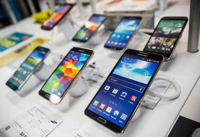 انخفاض المبيعات العالمية للهواتف الذكية بنسبة 2.7 بالمائة