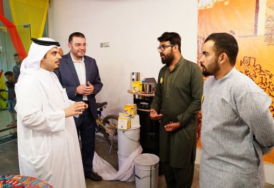 الرئيس التنفيذي للبوليتكنك يفتتح معرض التسويق السنوي بمجمع "ريادات"