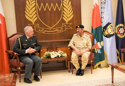صاحب المعالي القائد العام لقوة دفاع البحرين يستقبل الملحق العسكري البلجيكي الجديد