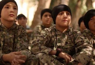  العراق يسلم أنقرة 188 "طفلا داعشيا"